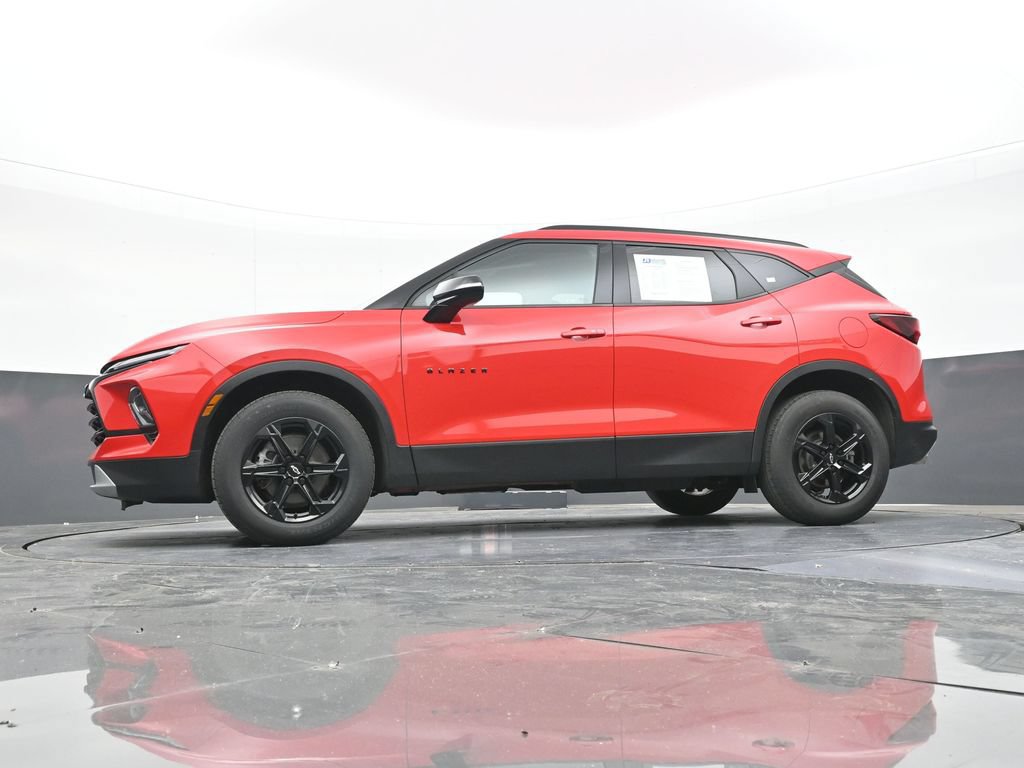 Used 2024 Chevrolet Blazer LT w/ Midnight/Sport Edition FWD image 53