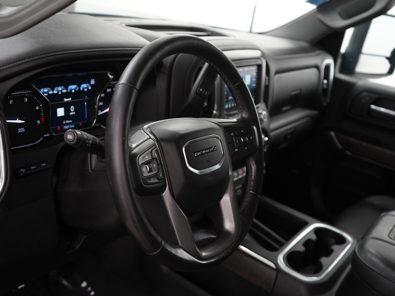 Used 2021 GMC Sierra 2500 Denali w/ Denali Ultimate Package image 19