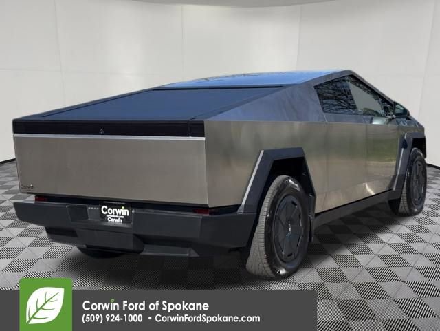 Used 2025 Tesla Cybertruck AWD Crew Cab image 15