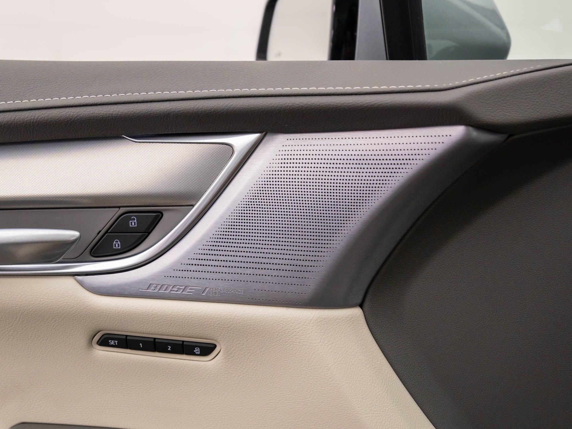 New 2026 Cadillac XT5 Premium Luxury w/ LPO, Floor Liner Package image 18