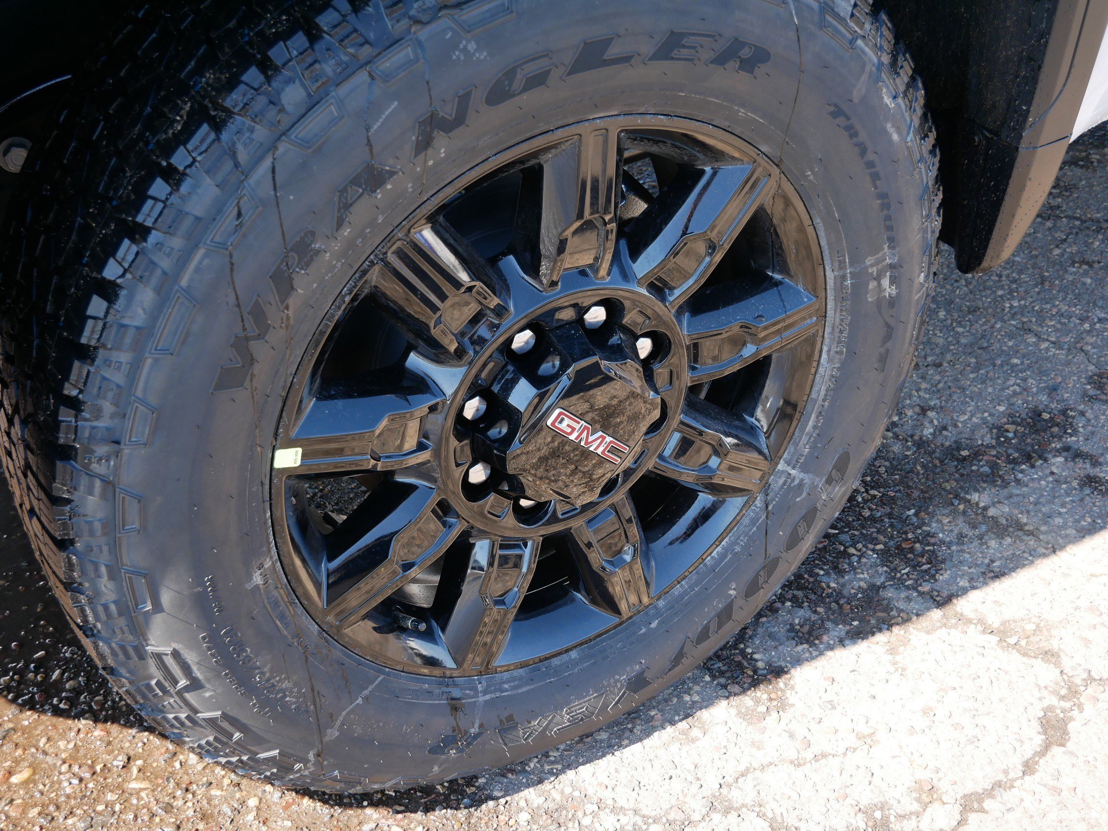 New 2026 GMC Sierra 3500 AT4 image 9