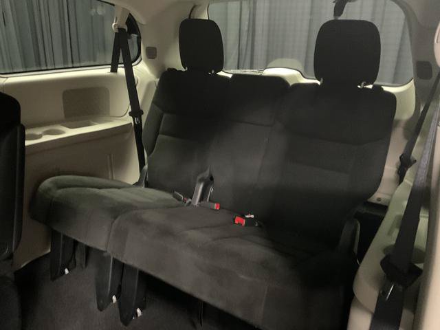 Used 2016 Dodge Grand Caravan SE w/ Quick Order Package 29E SE FWD image 10