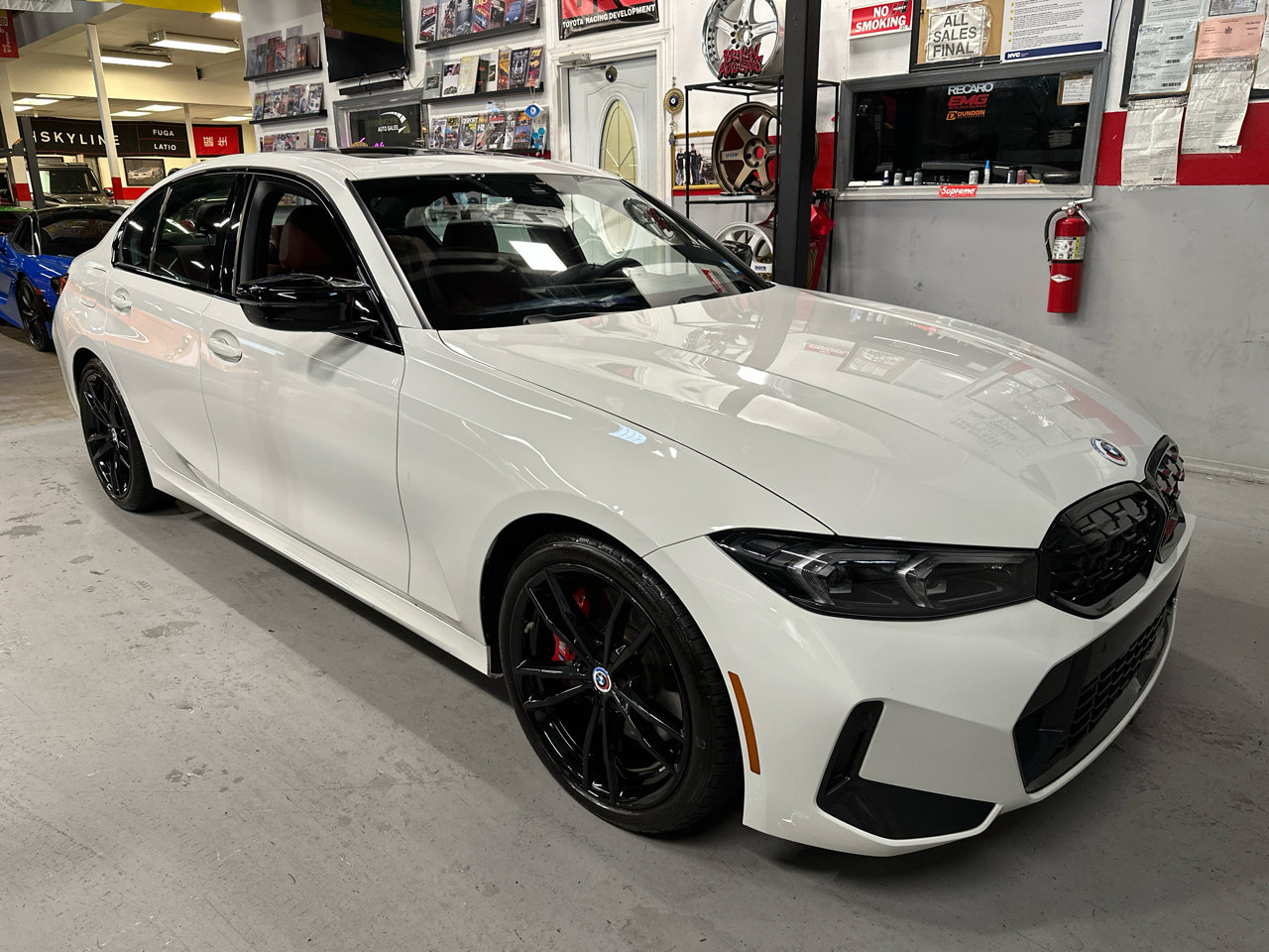 Used 2023 BMW M340i xDrive w/ Premium Package image 3