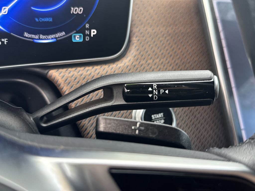 Used 2023 Mercedes-Benz EQE 500 4MATIC Sedan w/ Exclusive Trim Package image 21