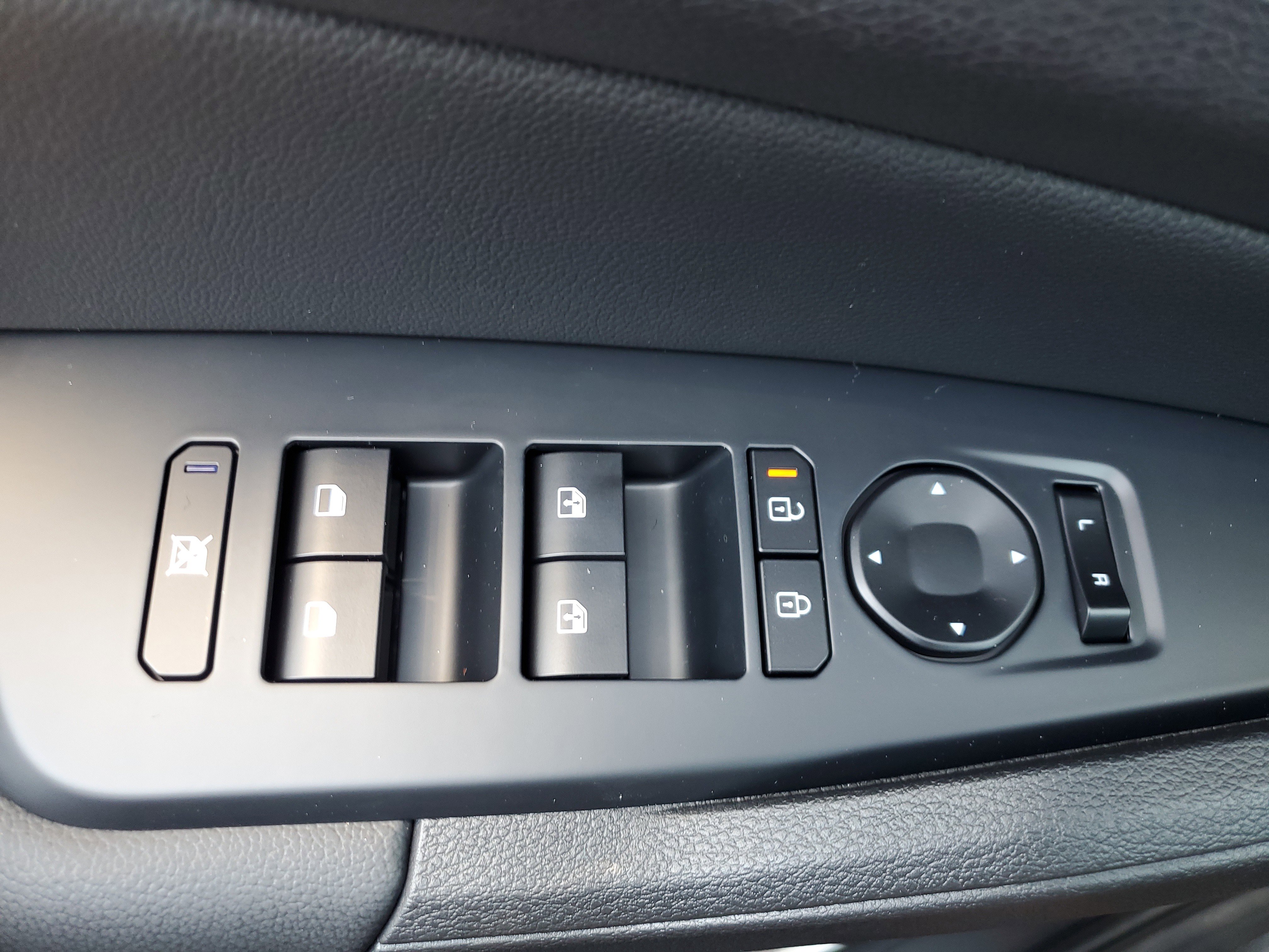 New 2026 Kia Sportage EX image 31