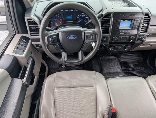 Used 2020 Ford F250 XL w/ Power Equipment Group image 11