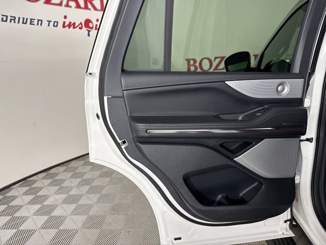 New 2025 Lincoln Navigator Black Label image 20