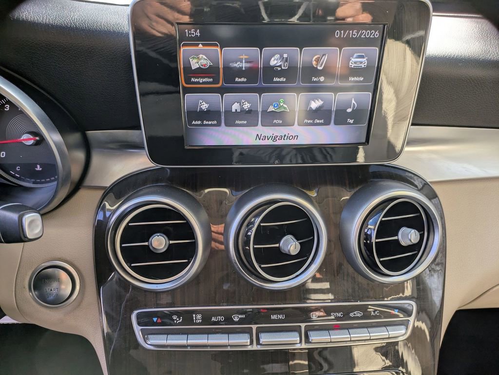 Used 2018 Mercedes-Benz GLC 300 4MATIC image 16