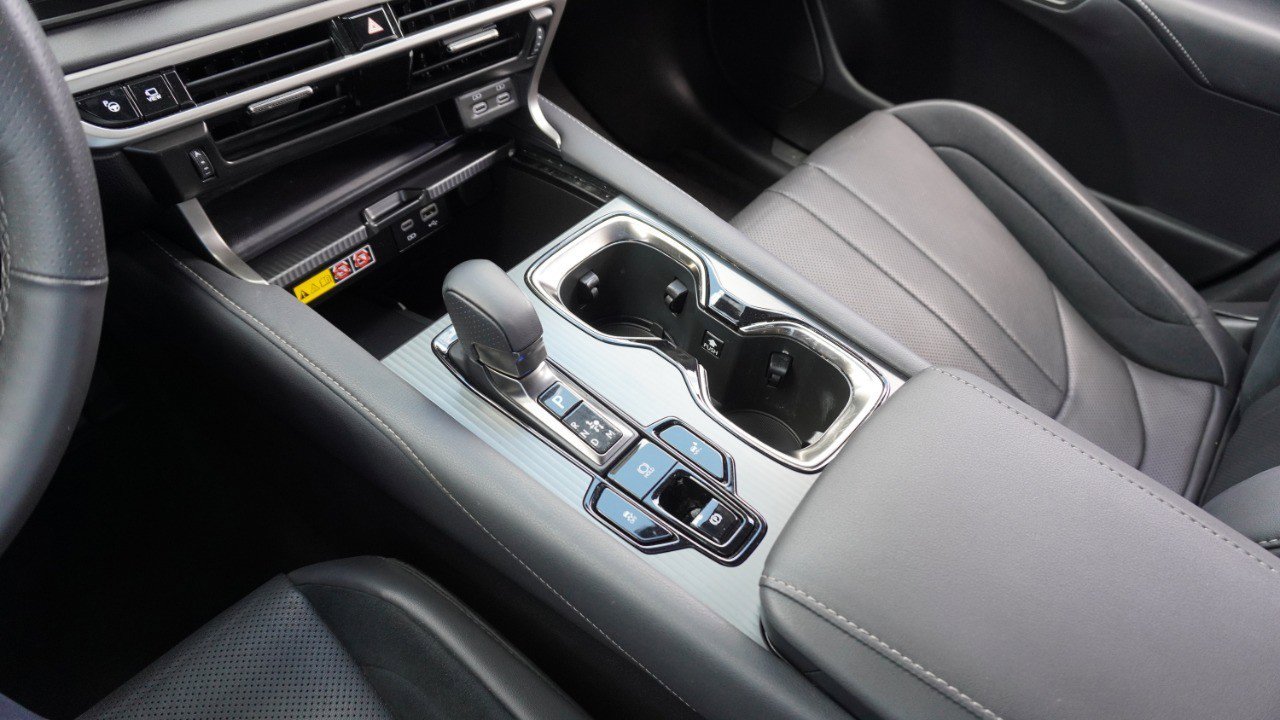 Used 2023 Lexus RX 500h F Sport w/ Accessory Package (Z1) image 19