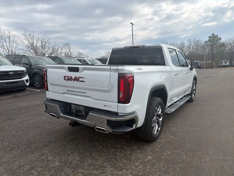 Used 2023 GMC Sierra 1500 SLT w/ SLT Premium Package AWD/4WD image 3
