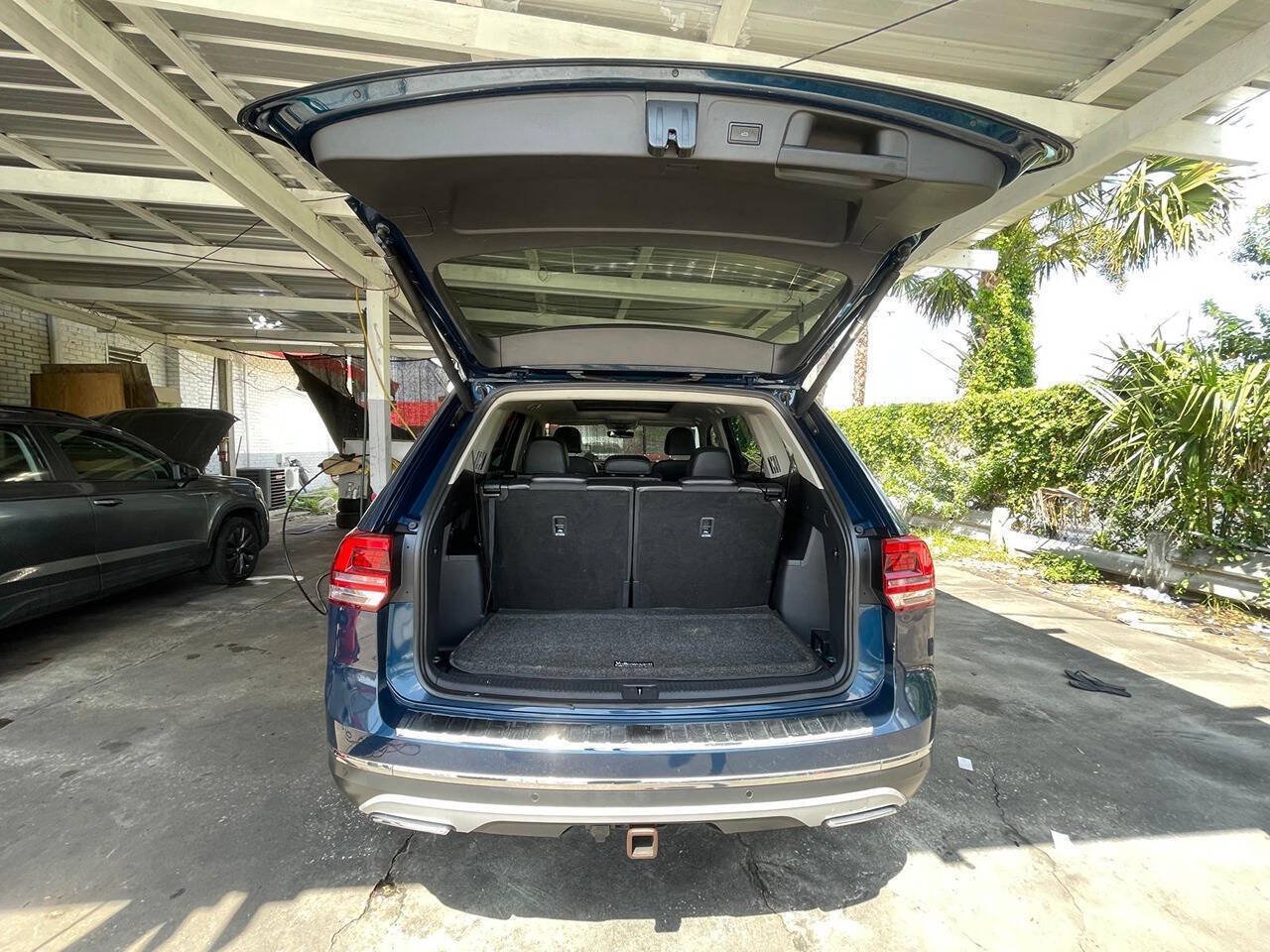 Used 2019 Volkswagen Atlas SEL FWD image 16