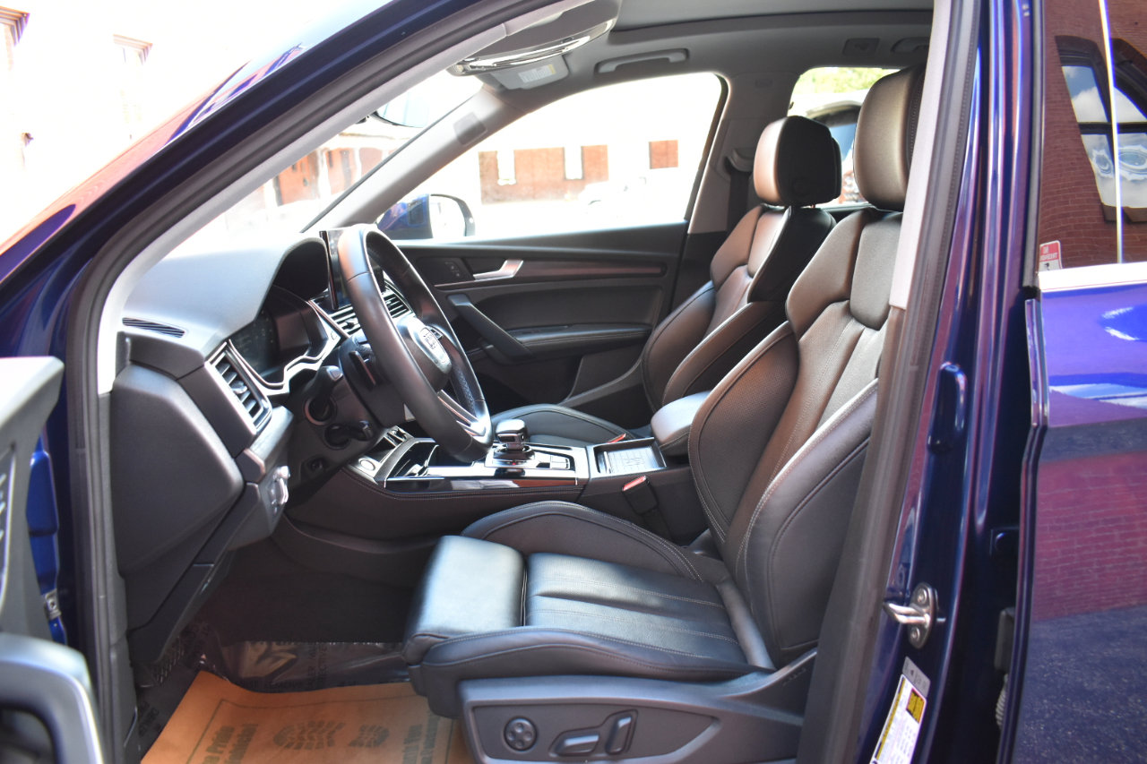 Used 2021 Audi Q5 Prestige w/ Prestige Package image 12