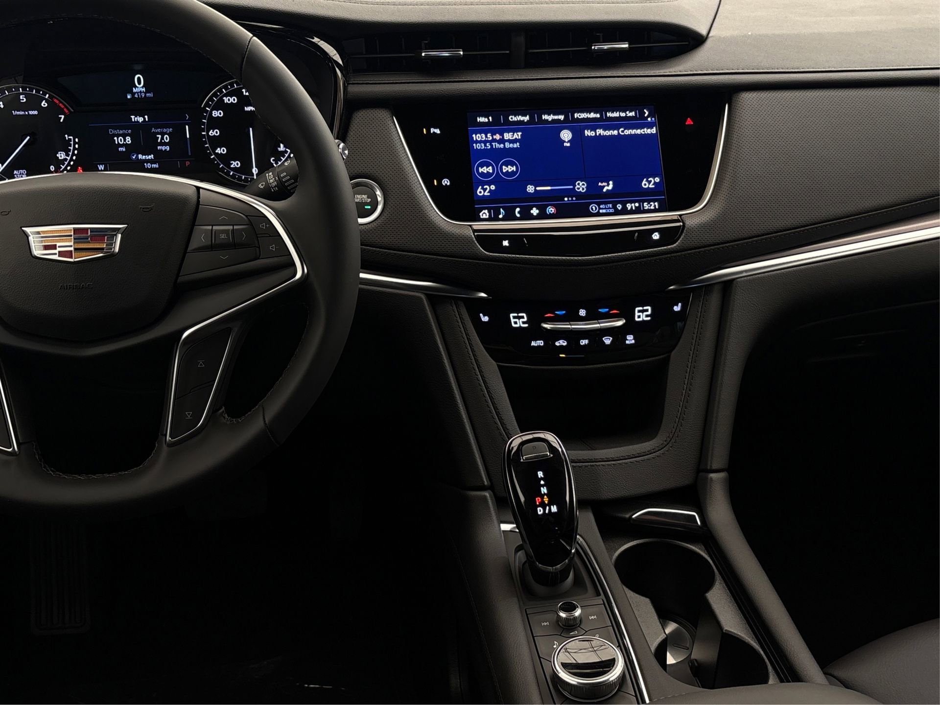 New 2025 Cadillac XT5 Luxury image 16