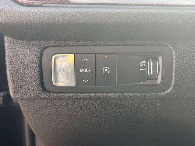 Used 2025 Chevrolet Traverse RS FWD image 6