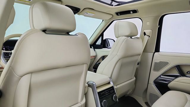 Used 2024 Land Rover Range Rover SE AWD/4WD image 29