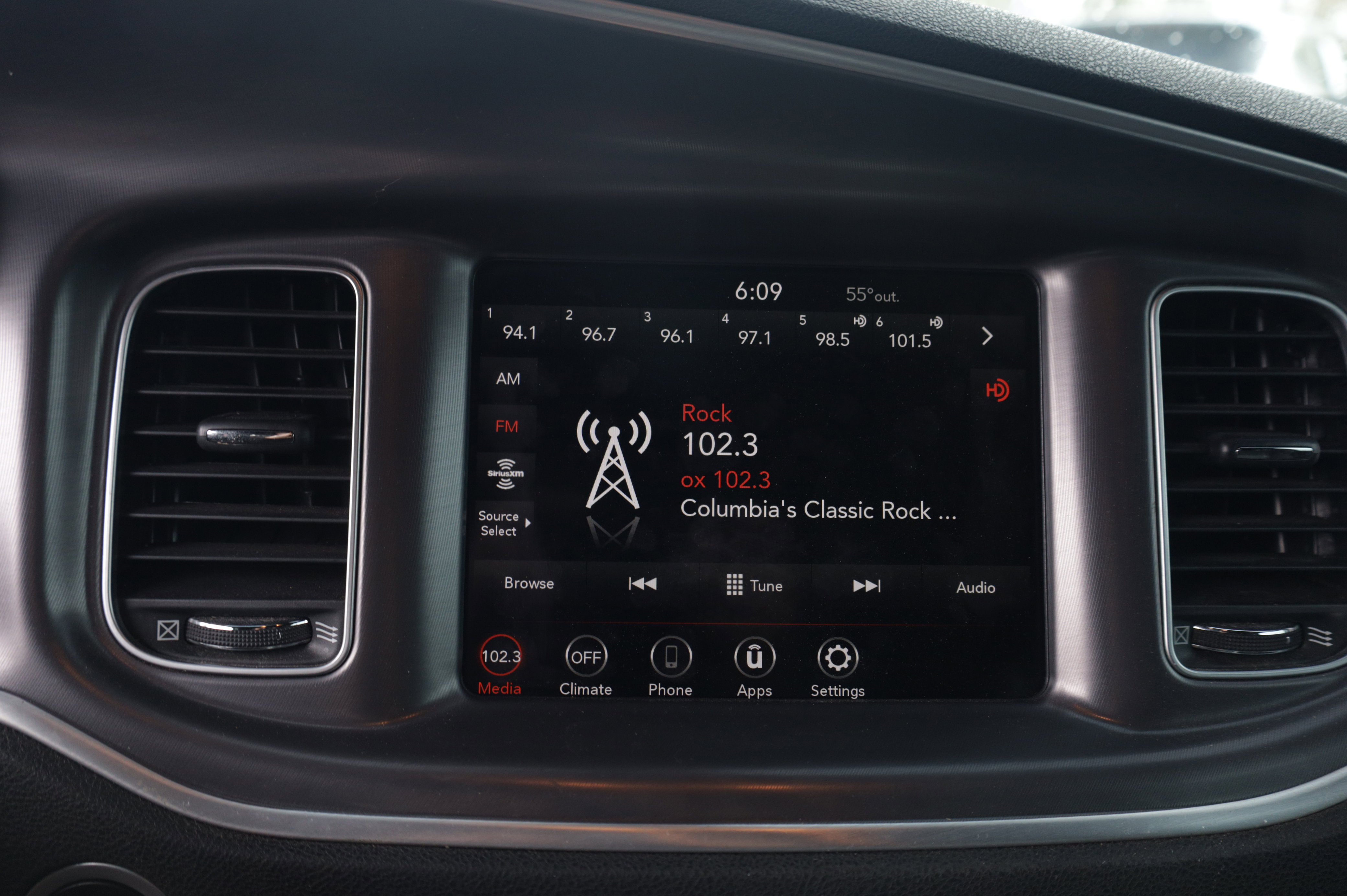 Used 2022 Dodge Charger R/T image 25