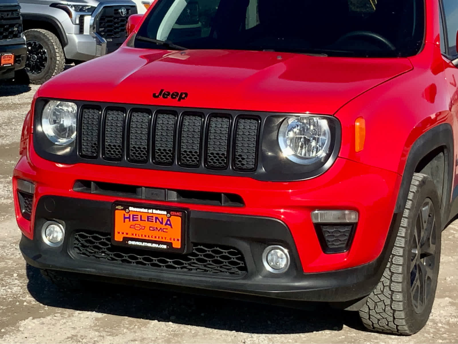 Used 2019 Jeep Renegade Altitude w/ UConnect 8.4 Nav Group image 9