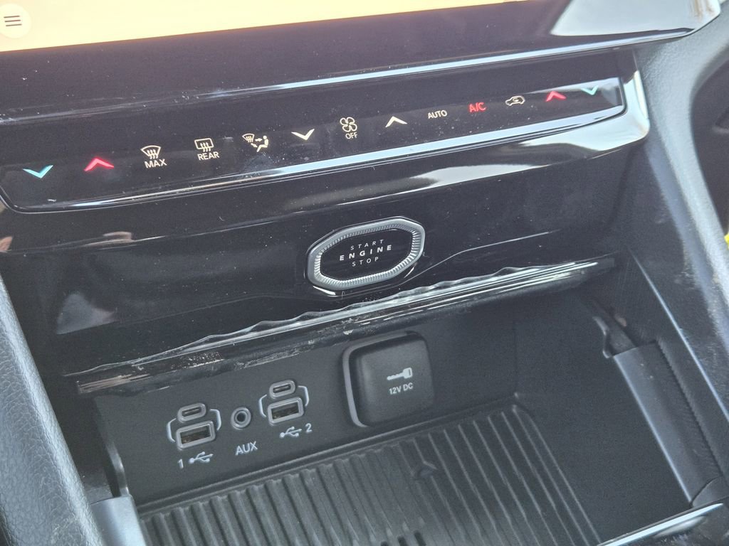 New 2026 Jeep Grand Cherokee Limited AWD/4WD image 13