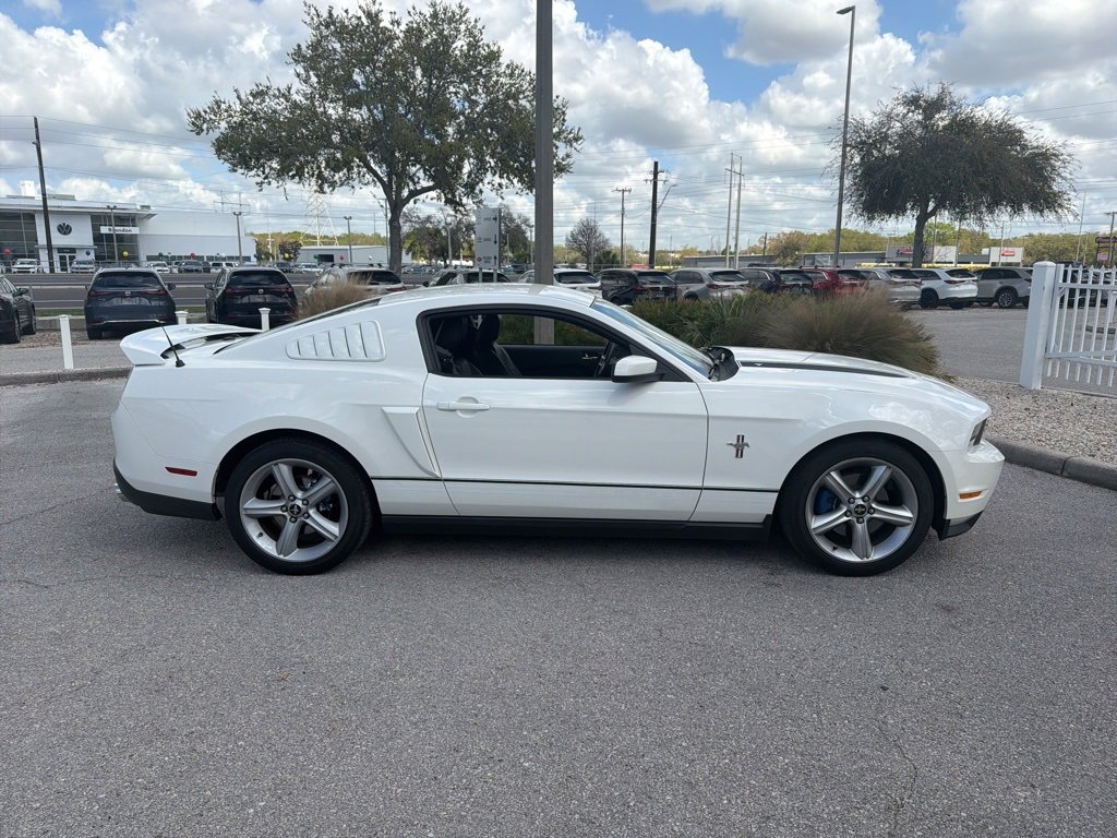 Used 2010 Ford Mustang GT Premium image 8