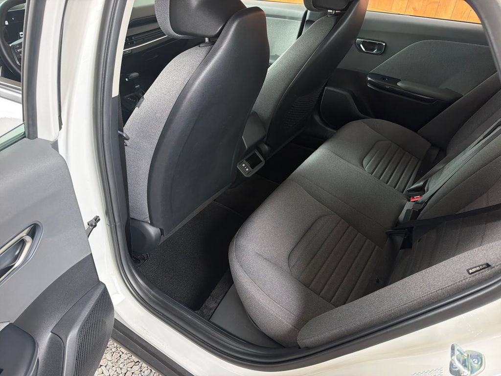 Used 2025 Kia K4 EX FWD image 29
