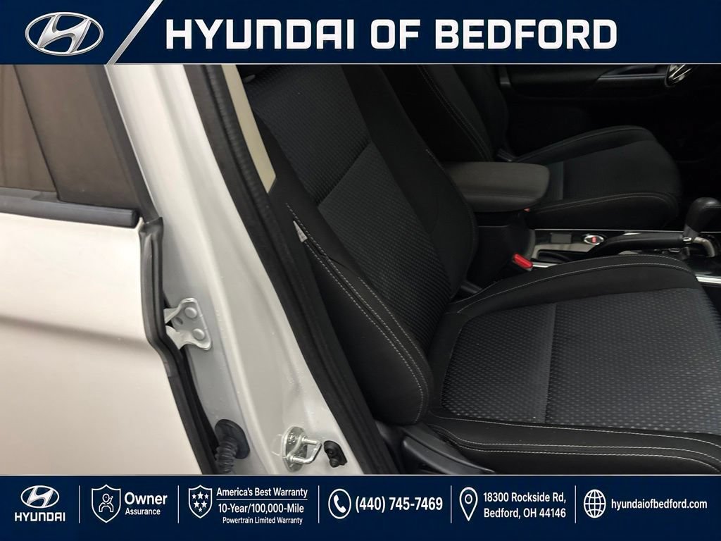 Used 2017 Mitsubishi Outlander ES AWD/4WD image 26