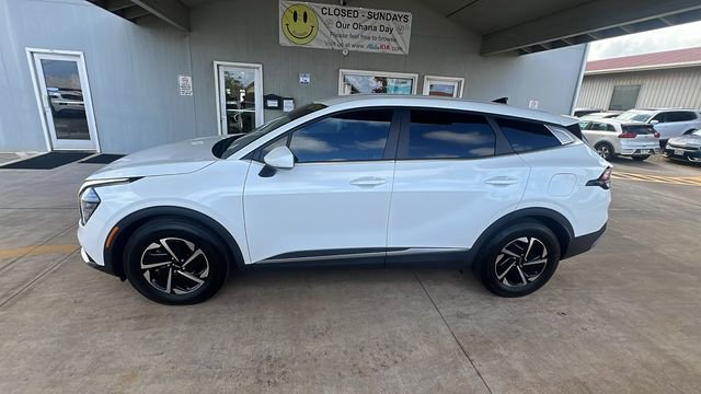 Used 2025 Kia Sportage LX FWD image 2