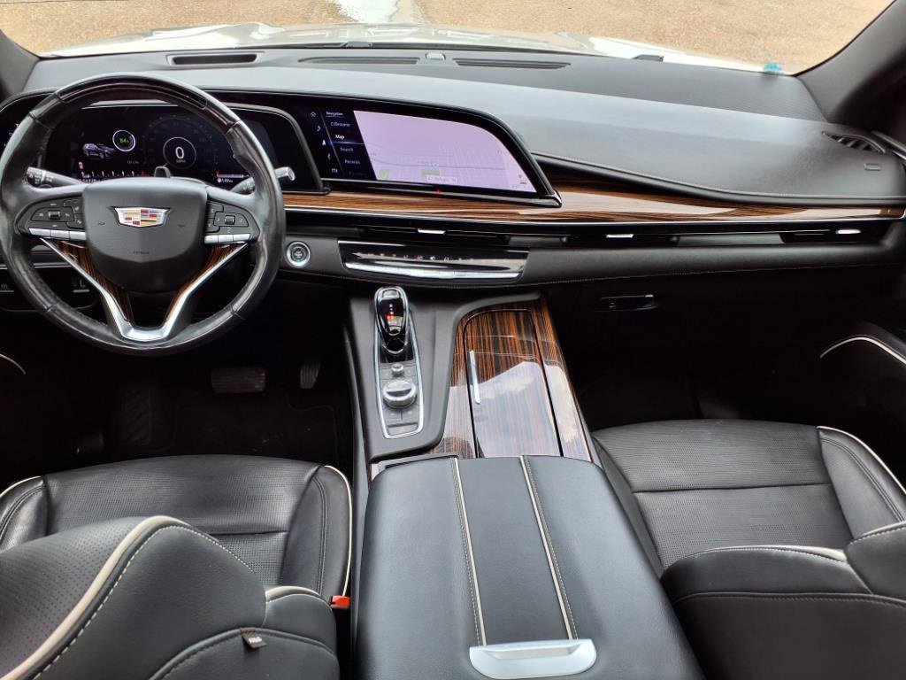 Used 2023 Cadillac Escalade Premium Luxury image 12