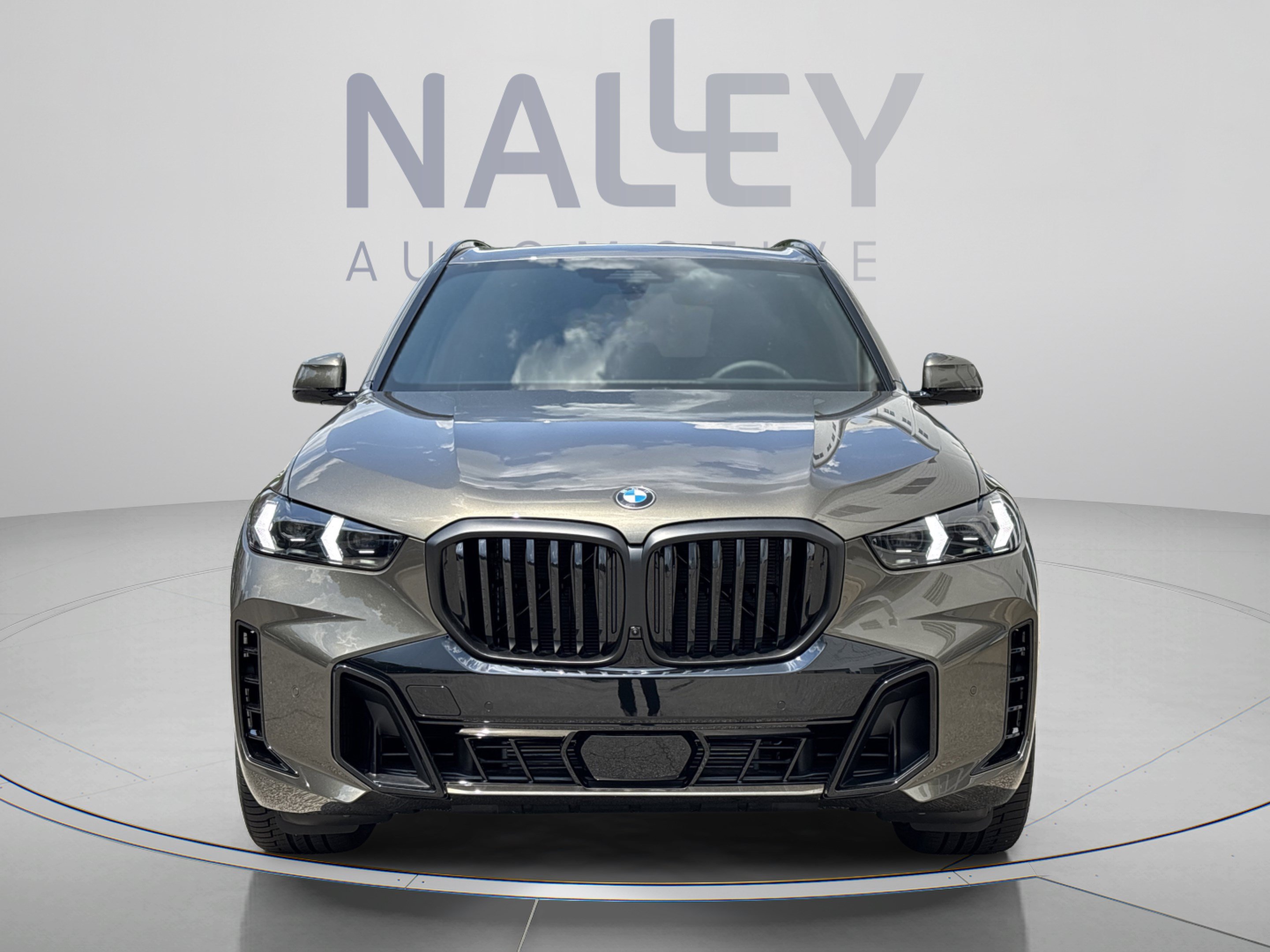 Used 2026 BMW X5 xDrive40i w/ M Sport Package AWD/4WD image 6
