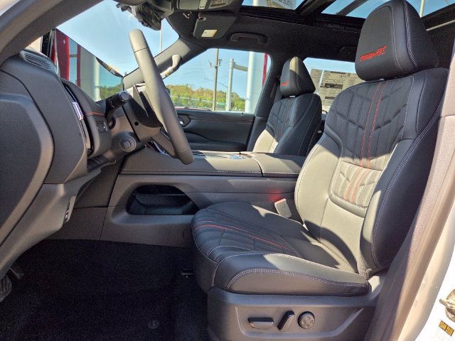 New 2027 Nissan Armada PRO-4X AWD/4WD image 7