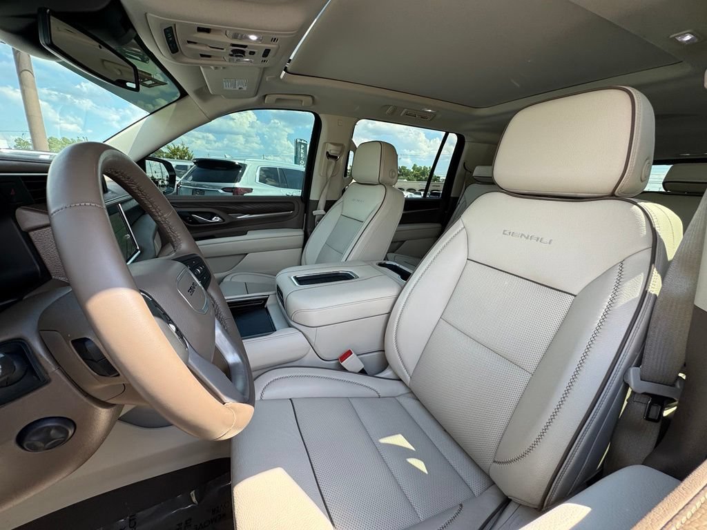 Used 2024 GMC Yukon XL Denali w/ Max Trailering Package RWD image 17