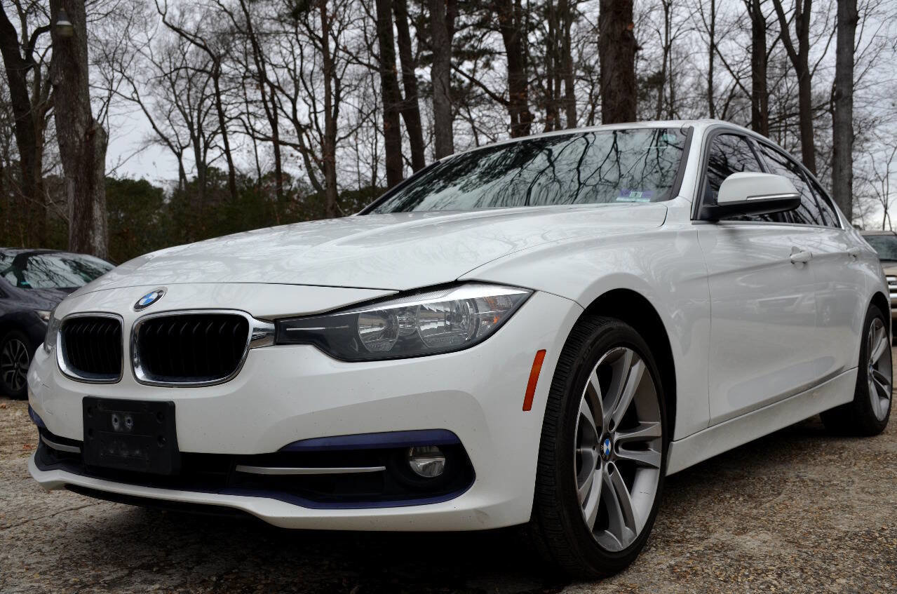 Used 2017 BMW 330i xDrive Sedan image 2