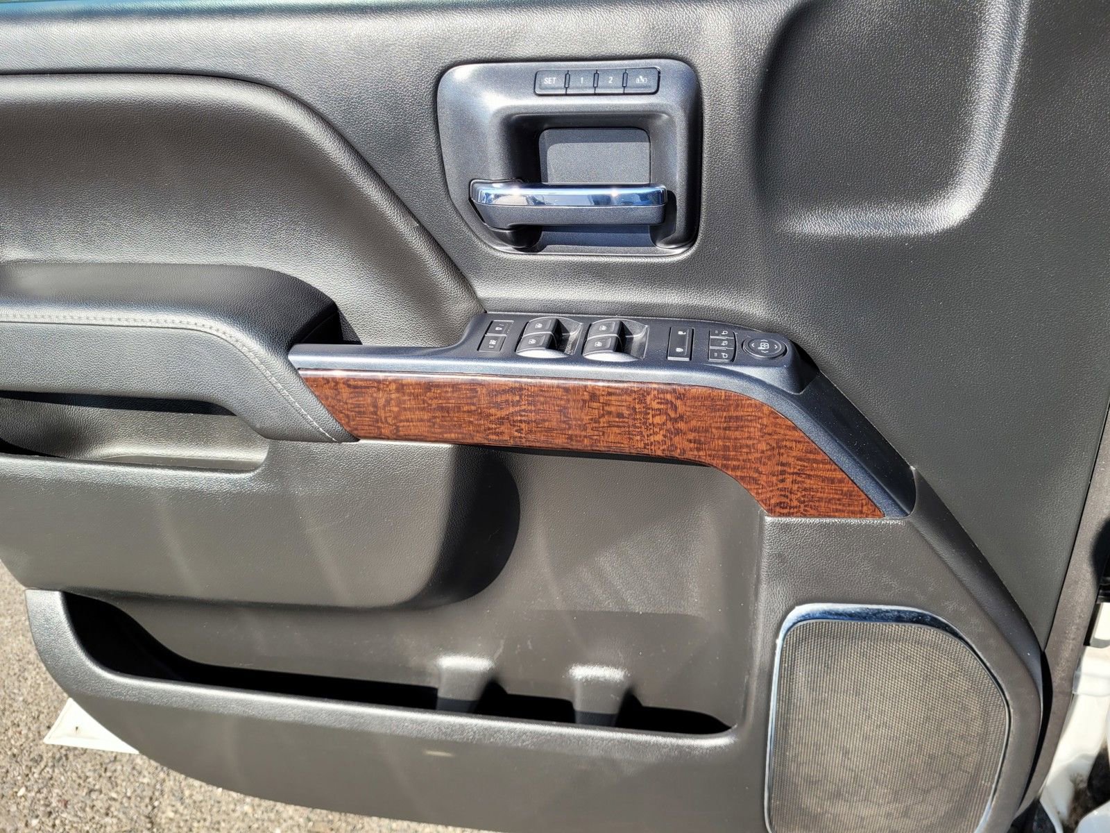 Used 2018 GMC Sierra 1500 SLT image 21