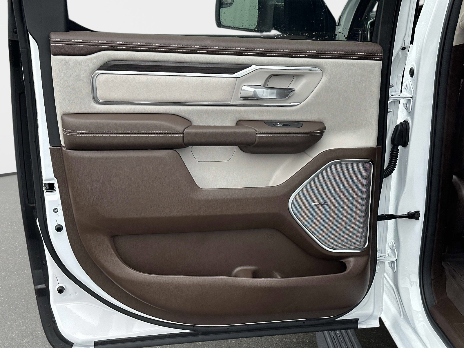 New 2026 RAM 1500 Laramie w/ Advanced Safety Group II image 13