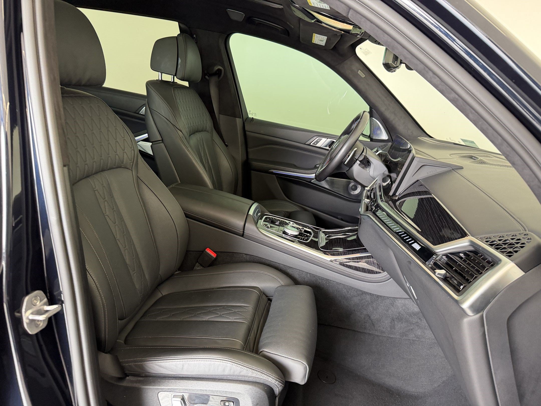Certified 2023 BMW X7 M60i w/ Executive Package AWD/4WD image 25