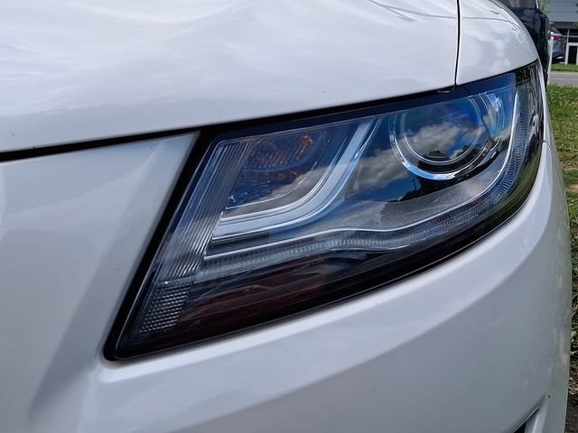 Used 2019 Lincoln MKC Reserve w/ MKC Climate Package AWD/4WD image 9