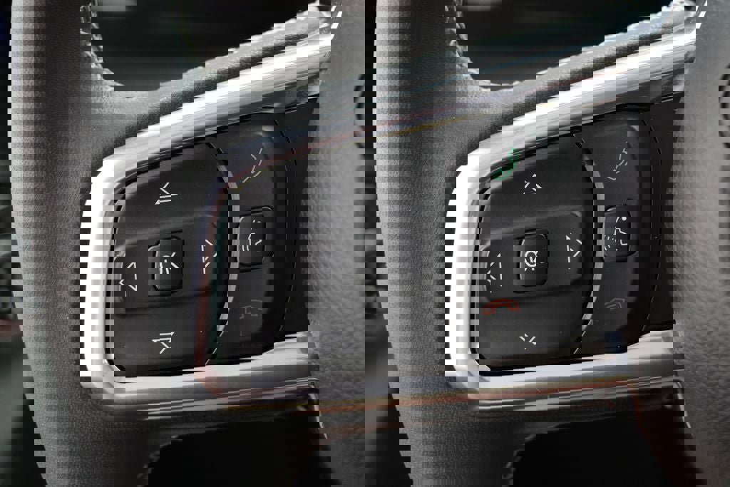 Used 2023 Jeep Wrangler Unlimited Sahara w/ Cold Weather Group AWD/4WD image 18