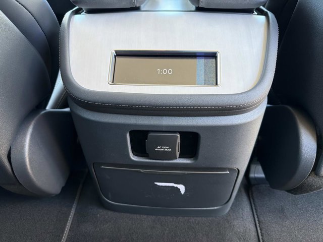 New 2026 Lincoln Navigator L Premier image 23