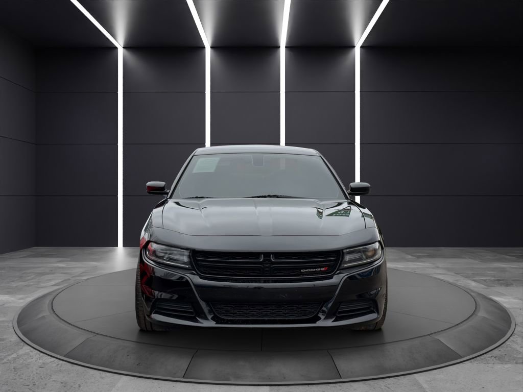 Used 2021 Dodge Charger SXT w/ Blacktop Package image 2
