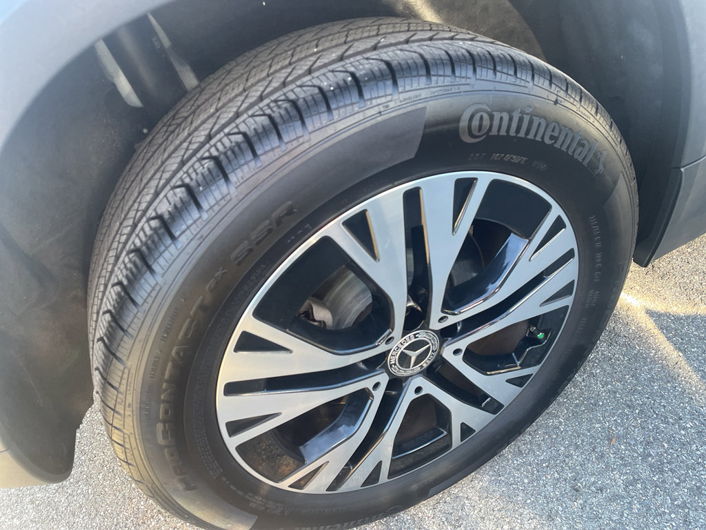 Certified 2025 Mercedes-Benz GLA 250 4MATIC image 10