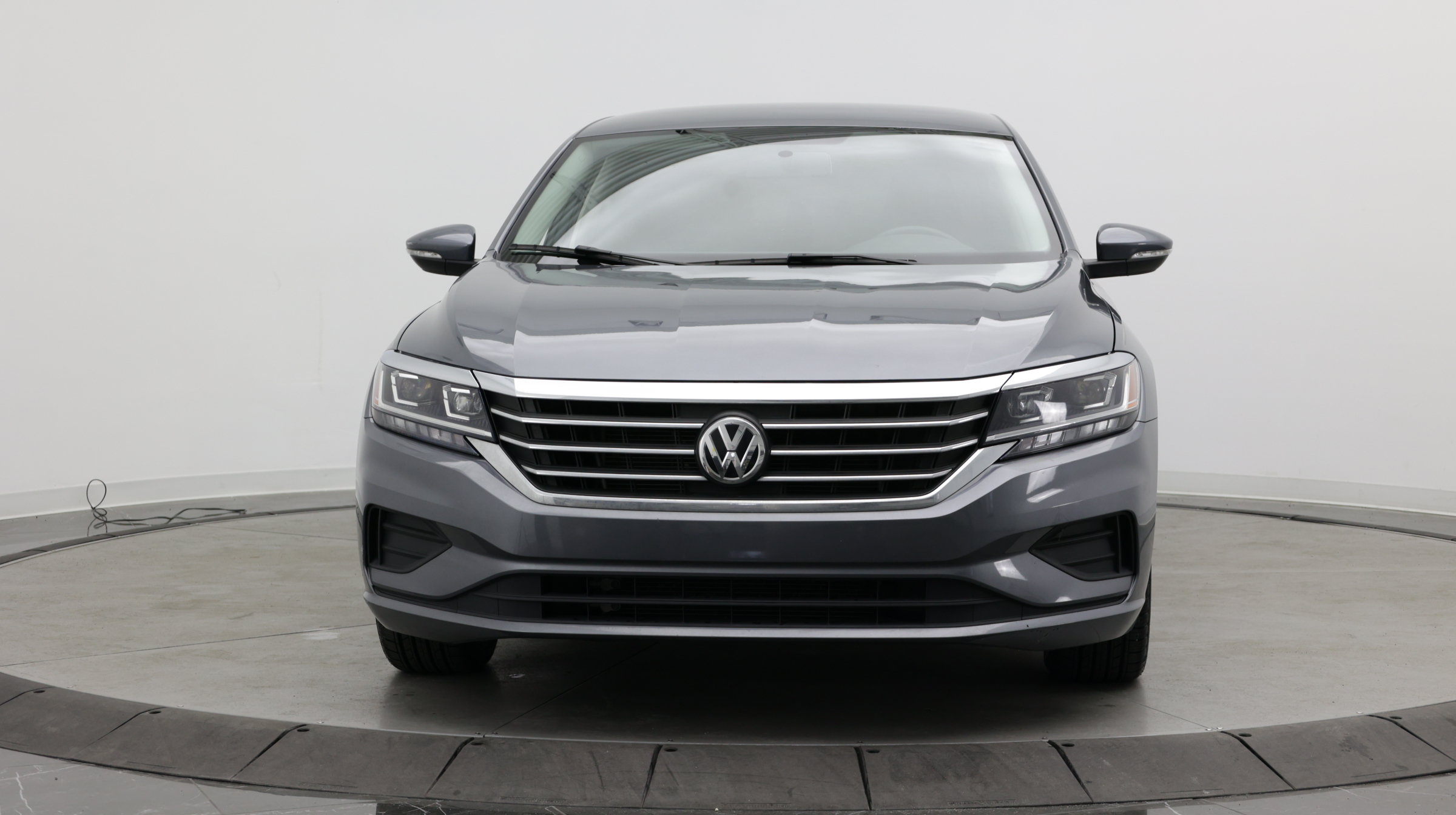 Used 2021 Volkswagen Passat 2.0T S FWD image 2