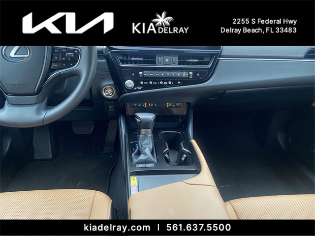 Used 2023 Lexus ES 300h w/ Premium Package image 13