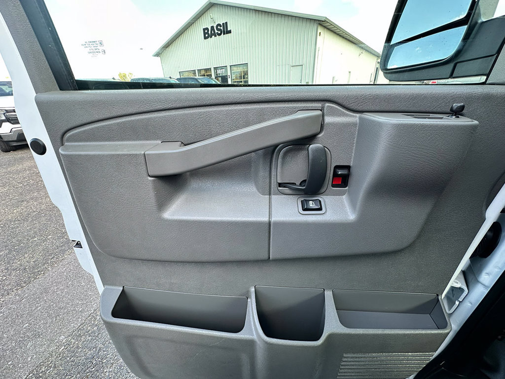 Used 2025 GMC Savana 2500 w/ Driver Convenience Package RWD image 27