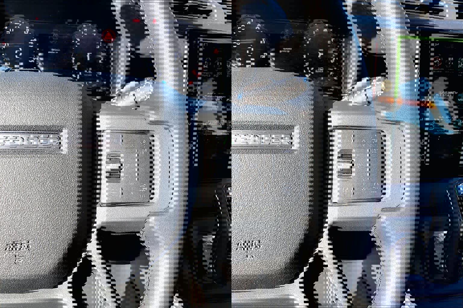 Used 2025 Land Rover Defender 110 S image 20