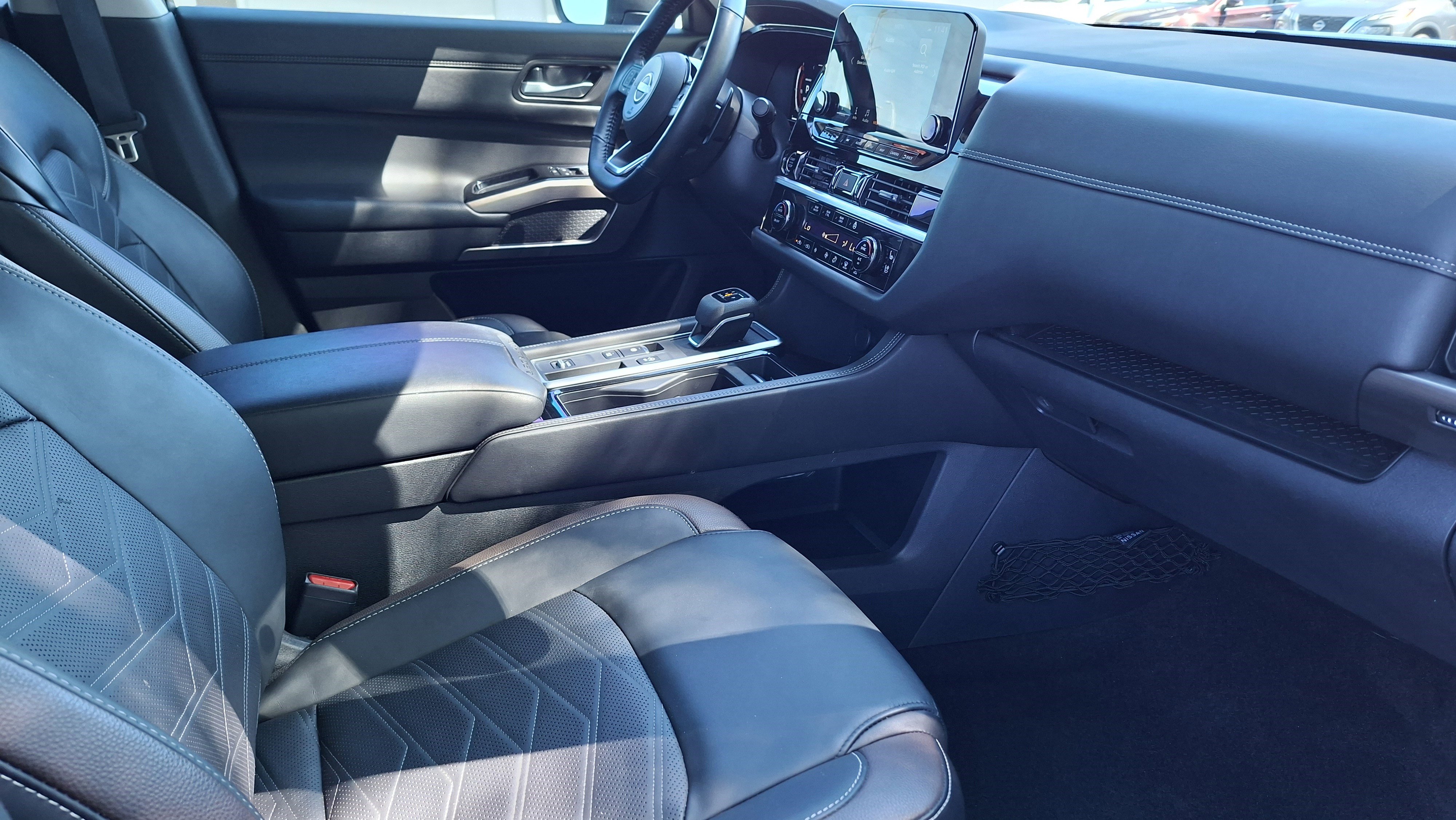 Certified 2024 Nissan Pathfinder Platinum image 24