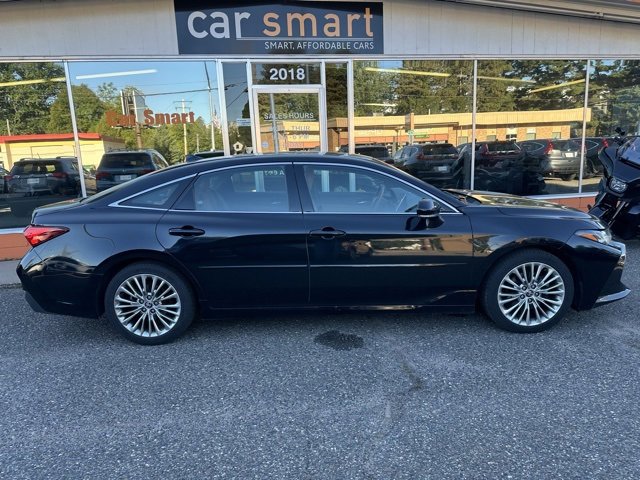 Used 2020 Toyota Avalon Limited image 8