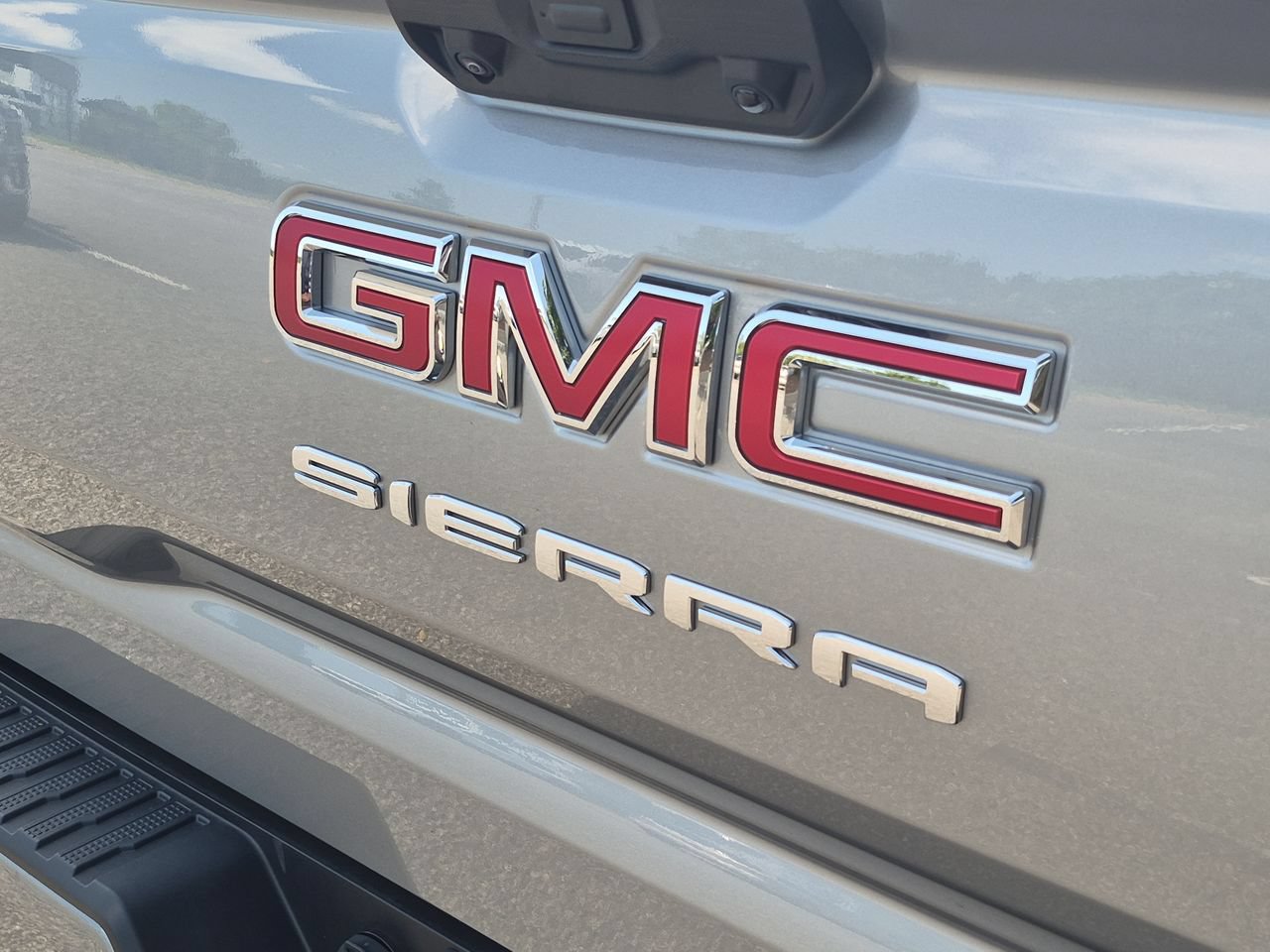 New 2026 GMC Sierra 1500 Elevation w/ Preferred Package AWD/4WD image 32