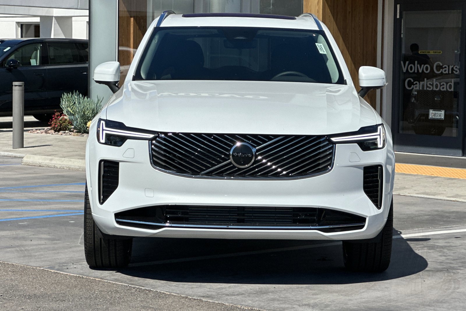New 2026 Volvo XC90 T8 Plus image 3