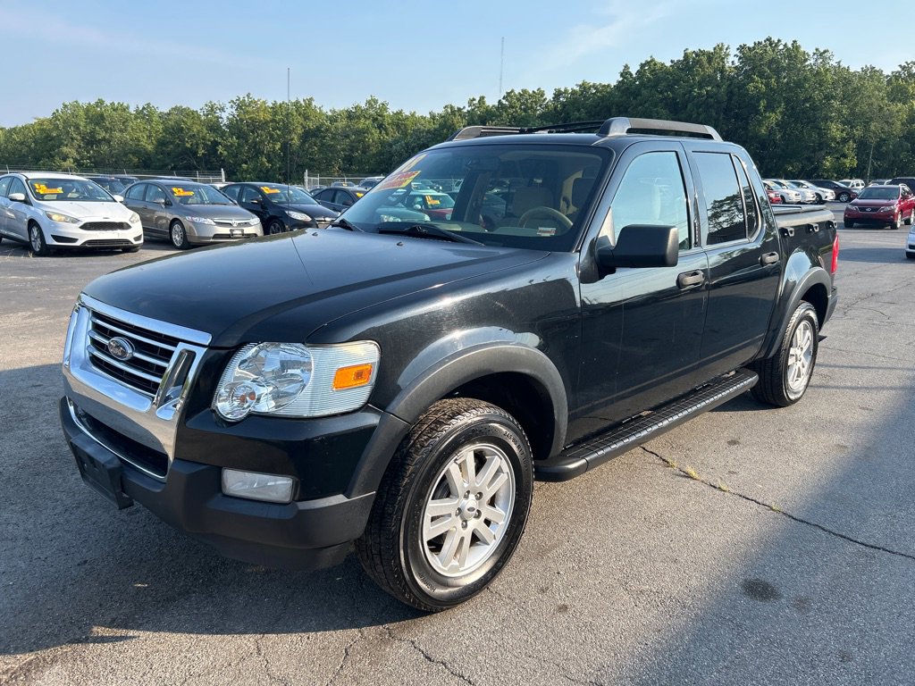 Used 2008 Ford Explorer Sport Trac XLT image 2