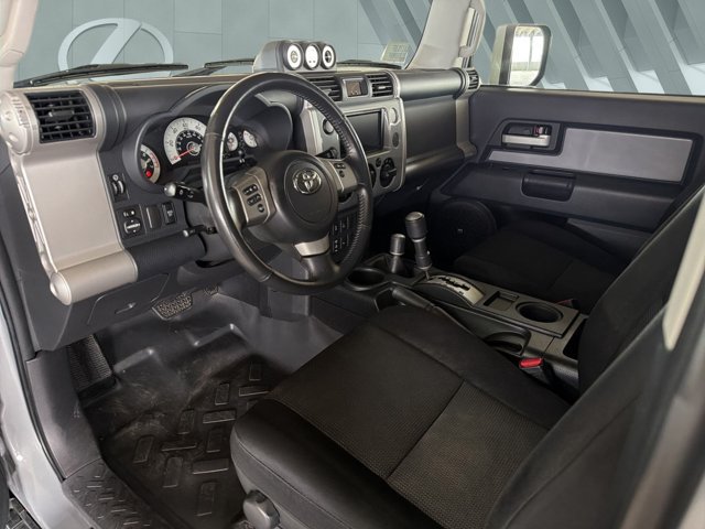 Used 2014 Toyota FJ Cruiser 4WD w/ Upgrade Package image 10