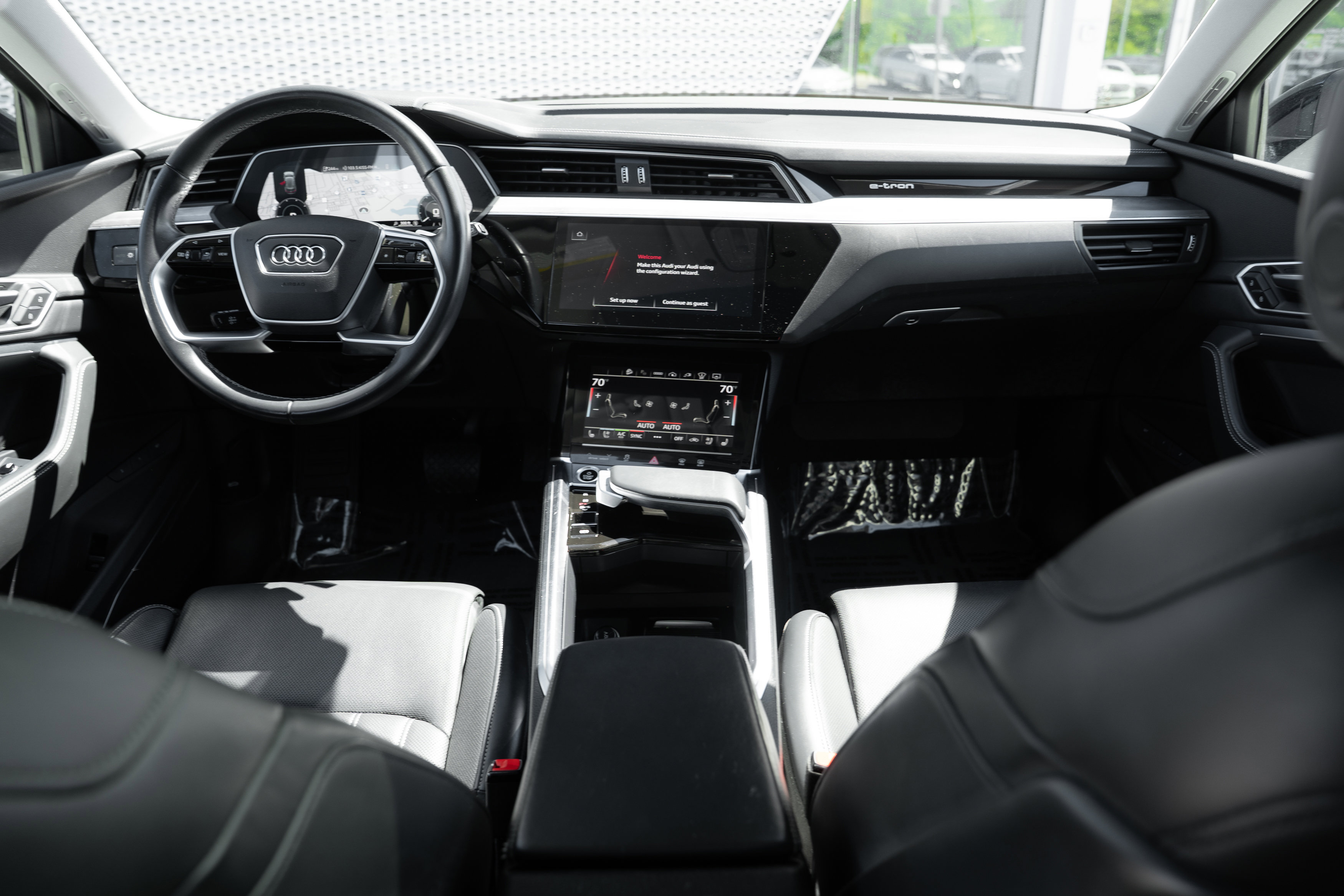 Certified 2024 Audi Q8 e-tron Prestige w/ Prestige Package AWD/4WD image 8